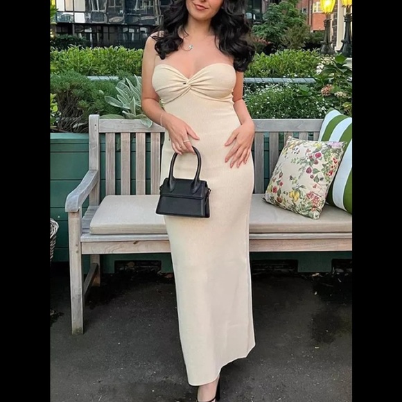 Dresses & Skirts - New fine knit dress